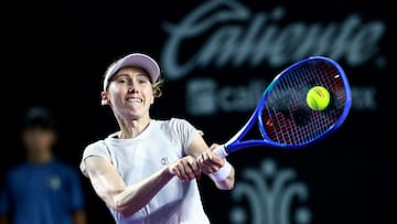 Tennis - WTA 500 - Merida Open - Yucatan Country Club, Merida, Mexico - March 1, 2026 Spain's Cristina Bucsa in action during her final match against Poland's Magdalena Frech REUTERS/Eloisa Sanchez