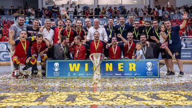 La copa de Europa de hockey patines que alzó España era falsa