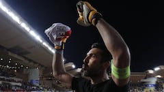 Buffon explica por qué que le cambió la camiseta a Mbappé