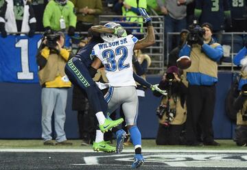 Esa mano de Paul Richardson que aparece de la nada consiguió atrapar el balón para touchdown.