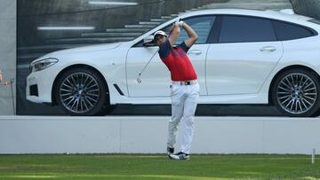 MONZA, ITALY - OCTOBER 15: Adrian Otaegui of Spain tees off during the final round of the 2017 Italian Open at Golf Club Milano - Parco Reale di Monza on October 15, 2017 in Monza, Italy.  (Photo by Christopher Lee/Getty Images)