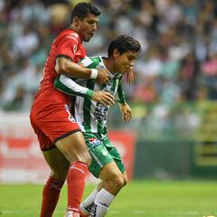 Claudio González, primer debut con doblete en torneos cortos