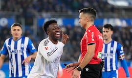 ¿Fue penalti de Tenaglia sobre Vinicius o no hubo infracción? Debate en directo con AS: ¡manda tu pregunta u opinión y participa!