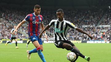 NEWCASTLE UPON TYNE, ENGLAND - SEPTEMBER 03: Alexander Isak of Newcastle United in action during the Premier League match between Newcastle United and Crystal Palace at St. James Park on September 03, 2022 in Newcastle upon Tyne, England. (Photo by Jan Kruger/Getty Images)