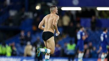 La reacción viral de una empleada del Chelsea al ver a Kovacic medio desnudo