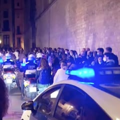 El macrobotellón de Barcelona: la Guardia Urbana tuvo que desalojar a 7.000 personas