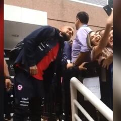¡Puro cariño para Vidal! Así fue la despedida del 'King' en Sao Paulo