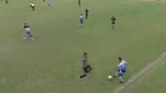 La jugada más brutal del último tiempo: 'voló' a la rodilla del rival y comenzó una pelea