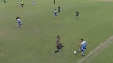 Merece que lo veten del fútbol: Atentos a la rodilla del rival