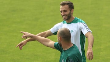 Pezzella, en un entrenamiento. 