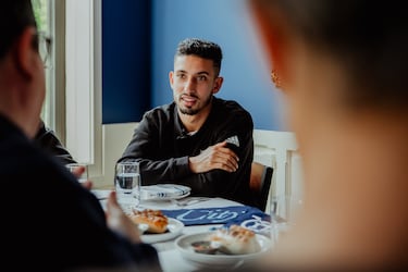 A la mesa con Santi Rodrguez y Julin Fernndez