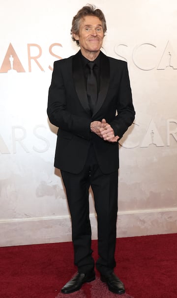 Willem Dafoe posa en la alfombra roja del Dolby Theatre.