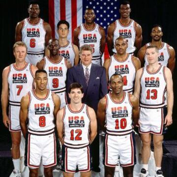 En los Juegos de Barcelona 92, Estados Unidos presentó su primer equipo profesional y la mejor plantilla de todos los tiempos. Por supuesto, se llevó el oro.