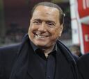 Oficial: Berlusconi deja el Milan tras 30 años; capital chino