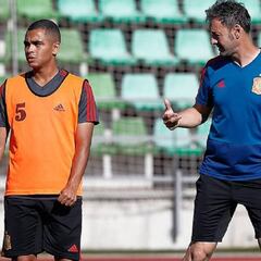 La lista de convocados de Santi Denia para el Europeo Sub-19