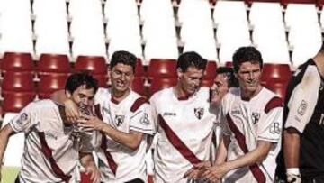 <b>CARAS NUEVAS. </b>Galeote dio entrada en el once a muchos jugadores poco habituales.