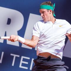 Jarry logra un notable triunfo ante Verdasco en Kitzbühel