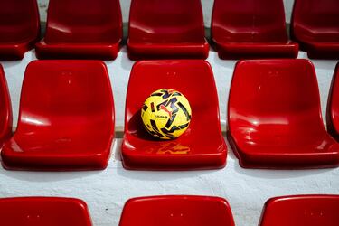 El nuevo balón se usará a partir de este fin de semana (jornada 12 de LALIGA EA SPORTS y 13, de LALIGA HYPERMOTION) en todos los encuentros que se disputen.