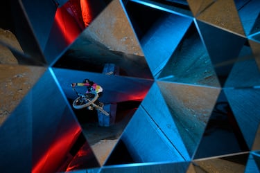 This image is free for editorial purposes only when used in relation to Red Bull Illume. Please always add the photographer credit: ? Name of photographer / Red Bull Illume Photographer: Christoph Laue, Athlete: Julian Clauss, Location: Schornbachtalbr¨¹cke, Schorndorf, Germany // Red Bull Illume 2023 // SI202310091476 // Usage for editorial use only //