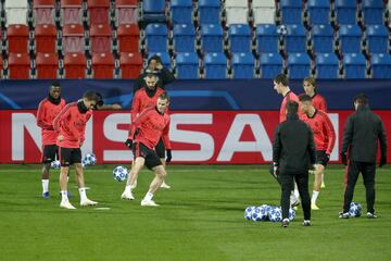 Vinicius, Reguilón, Bale, Benzema y Courtois.