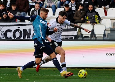 El Cádiz sacó un valioso punto en Burgos, donde por ocasiones, mereció perder. More trabajó a destajo para conseguirlo; y sacó un balón de la línea cuando ya se cantaba el gol en la grada del Plantío.