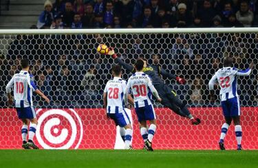 Zubizarreta eyeing bold bid to bring Iker Casillas to Marseille