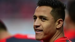 Sanchez had one-and-a-half feet in Manchester City - Mourinho