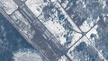 This satellite image released by Maxar Technologies shows an overview of departed troops and equipment in Zyabrovka airfield, near Gomel in Belarus on February 15, 2022. (Photo by Satellite image xA92022 Maxar Technologies / AFP) / RESTRICTED TO EDITORIAL