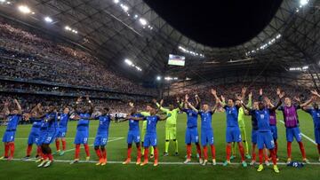 La selección de Francia celebra el pase a la final.