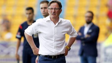 El futuro de Anquela en el Huesca se decidirá el lunes