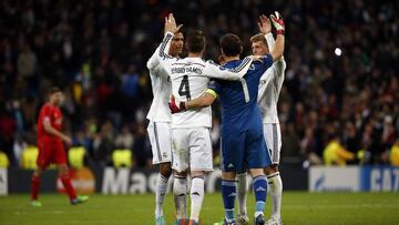 Casillas, Ramos y Kroos celebran el triunfo.