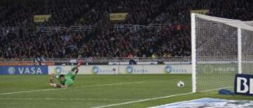 1-1. Messi anota el del empate.