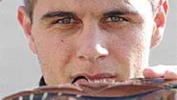 <B>BOTAS DE DISEÑO</B>. Joaquín llevó durante un tiempo las botas rojas que también calzó Fernando Torres. Últimamente, sale a los terrenos de juego con unas plateadas.