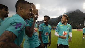 Gabriel Jesus, Militão, Vinicius Jr y Neymar en un entrenamiento de Brasil en la Granja Comary.