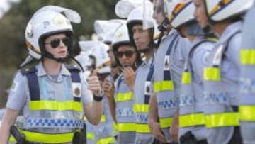 Polic&iacute;a militar de Brasil.