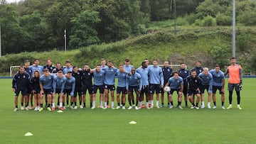 La Real Sociedad hace su primer entrenamiento de pretemporada en Zubieta a las órdenes de Sergio Francisco como nuevo entrenador 