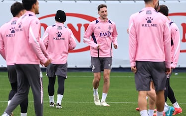 Manolo se cansa: “Estoy hasta las narices de regalar cosas; hay que subir el rendimiento”