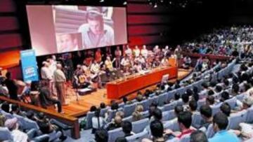 <b>REENCUENTRO AÑOS DESPUÉS. </b>El programa 'El Larguero' fue todo un éxito. Una noche cargada de emociones.