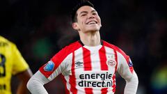 Hirving Lozano jugando con el PSV en la temporada 2018-2019.