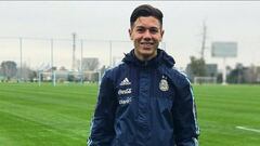 Neh&uacute;en, durante un entrenamiento con la selecci&oacute;n argentina.