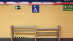 ¿Para qué sirven las barras metálicas que hay en las estaciones del Metro de Madrid?