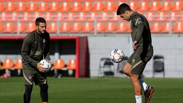 Koke y Luis Suárez, del Atlético, en el entrenamiento de este viernes.