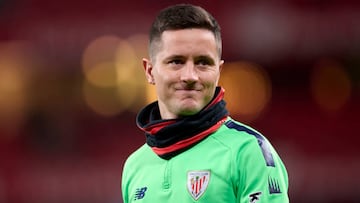 BILBAO, SPAIN - FEBRUARY 03: Ander Herrera of Athletic Club looks on before the LaLiga Santander match between Athletic Club and Cadiz CF at San Mames Stadium on February 03, 2023 in Bilbao, Spain. (Photo by Ion Alcoba/Quality Sport Images/Getty Images)