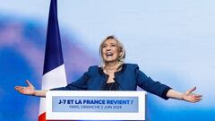 Marine Le Pen, President of the French far-right National Rally (Rassemblement National - RN) party parliamentary group, gestures during the party's campaign for the EU elections, in Paris, France, June 2, 2024. REUTERS/Christian Hartmann