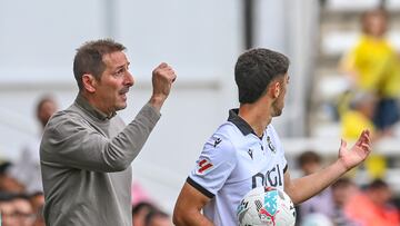 Partido entre el Burgos CF y la UD Las Palmas celebrado en el estadio de ‘El Plantío’.
Ramis, entrenador del Burgos
07-09-2025 - Ricardo Ordóñez