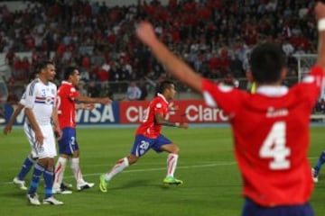 15 de noviembre: Con goles de Pablo Contreras y Matías Campos Toro, Chile vence 2-0 a Paraguay en las clasificatorias rumbo a Brasil 2014.