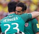 Herrera desclasifica la “cercanía” que tiene Claudio Bravo con la U