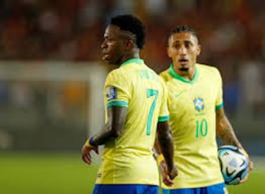 Raphinha-Vinicius: el 10 de Brasil en juego