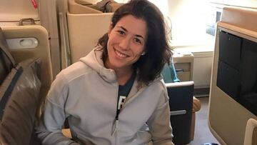 Muguruza, en el avi&oacute;n camino a Pek&iacute;n. 