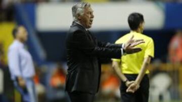 Ancelotti, en el partido del Ciutat de Levante.